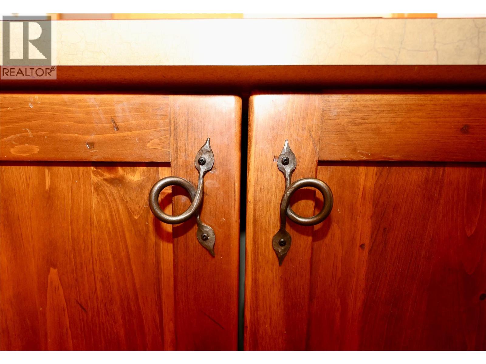 #9 1336 PALLISER TRAIL - 44