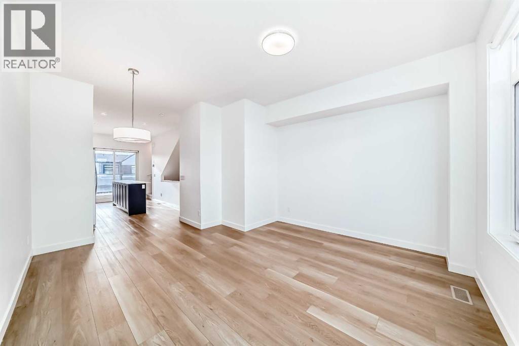 Single Family House for Sale in   Avenue SE Belvedere Calgary 