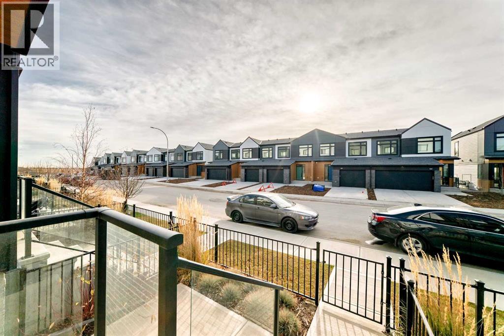 Single Family House for Sale in   Avenue SE Belvedere Calgary 