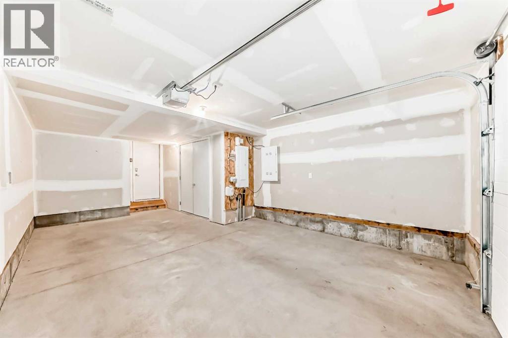 Single Family House for Sale in   Avenue SE Belvedere Calgary 