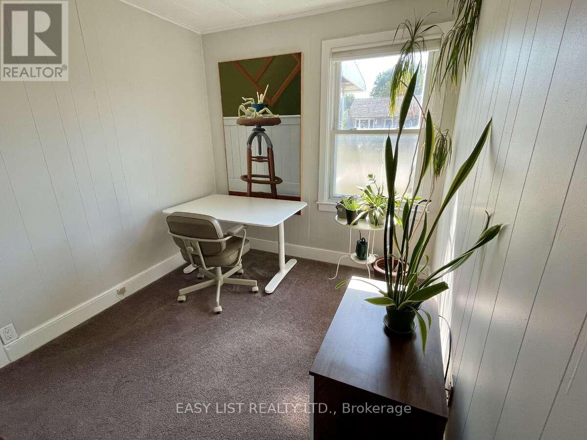 35 MARY STREET - 24