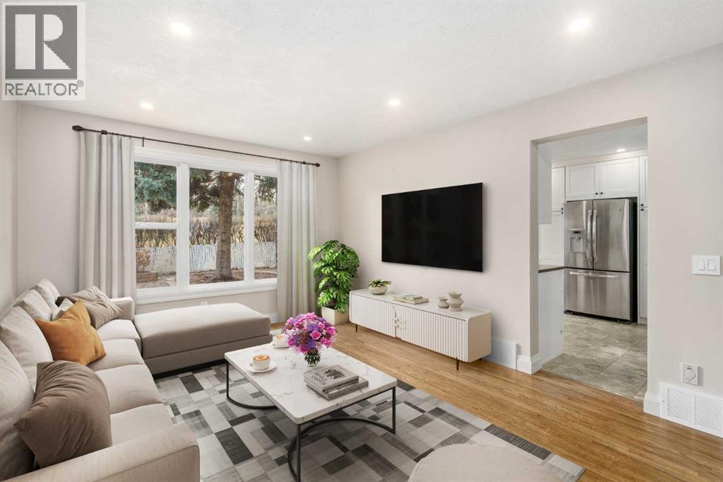 Single Family House for Sale in   Palliser Drive SW Oakridge Calgary 