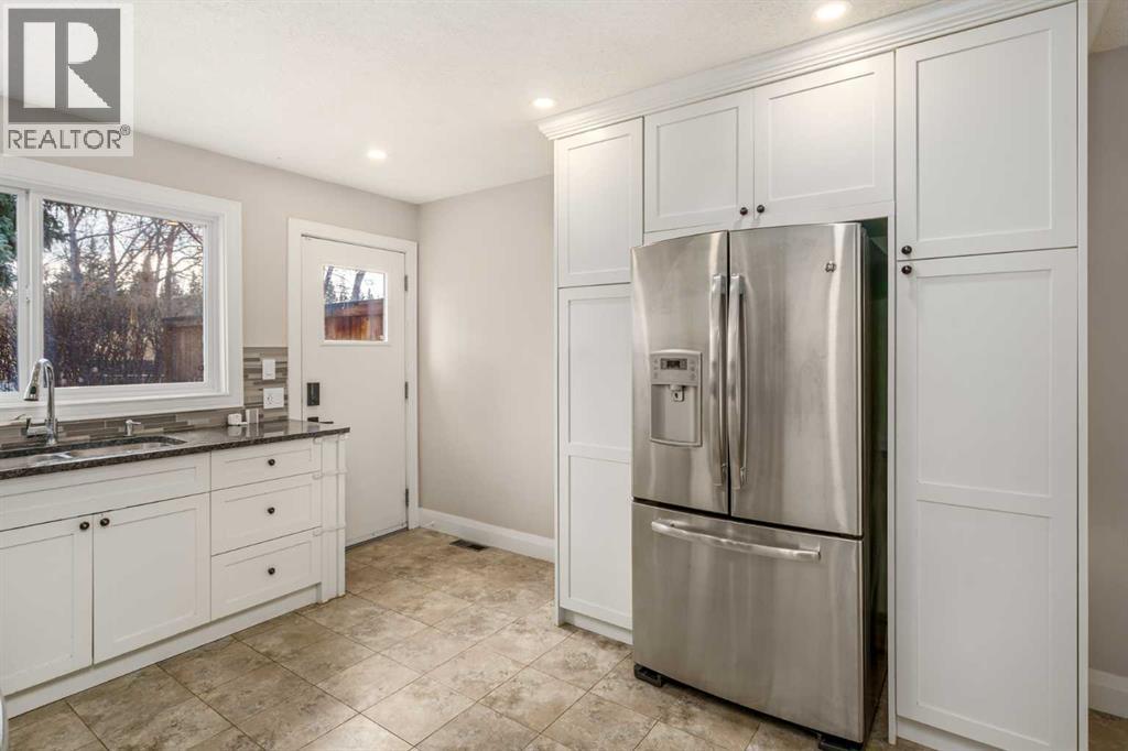 Single Family House for Sale in   Palliser Drive SW Oakridge Calgary 