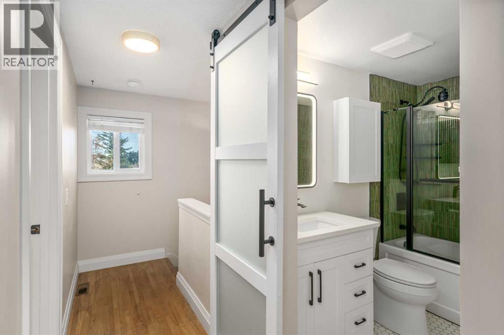 Single Family House for Sale in   Palliser Drive SW Oakridge Calgary 