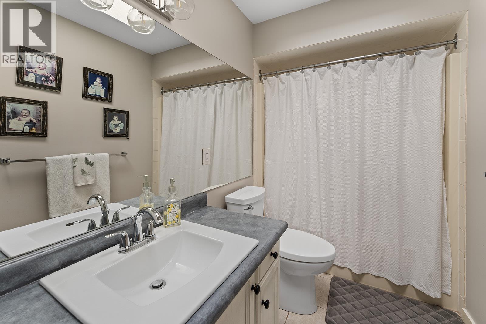  2904 Fieldstone Court, West Kelowna