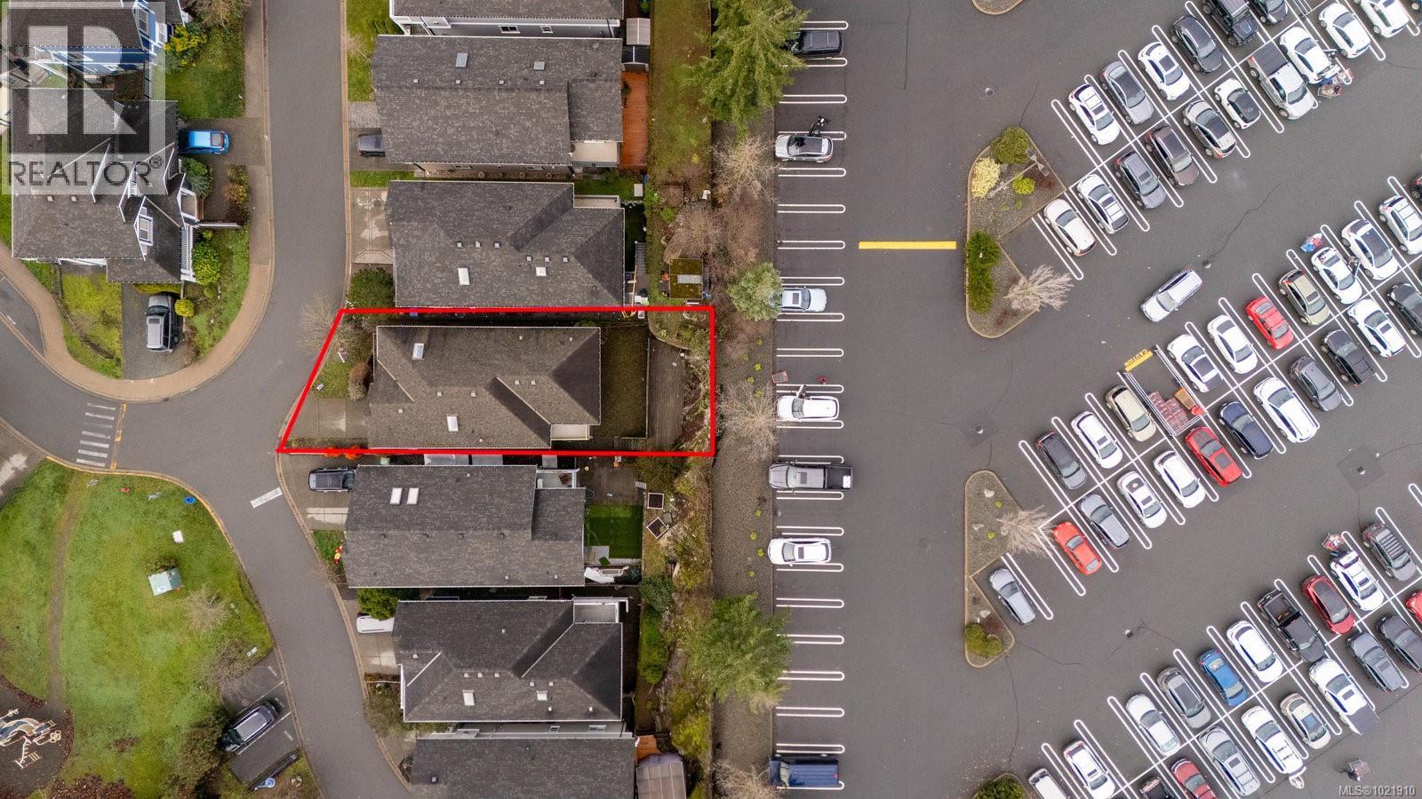 909 Cavalcade Terr, Langford