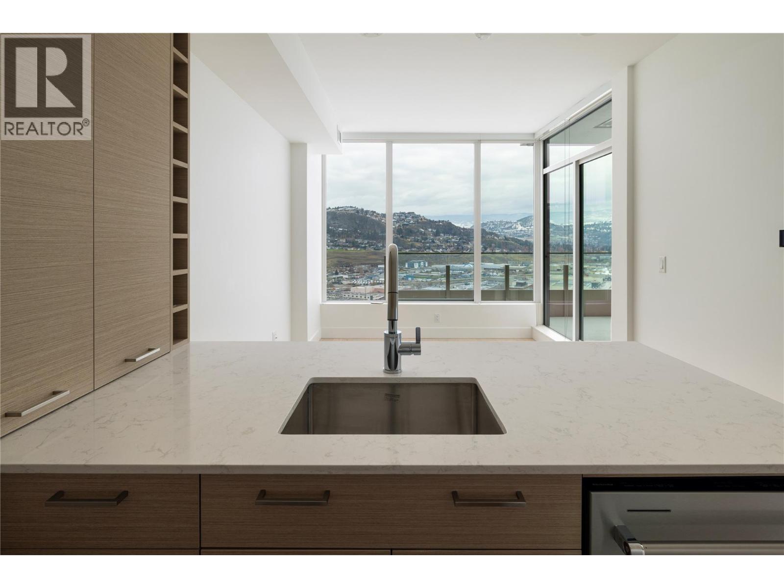 2601 1191 Sunset Drive, Kelowna