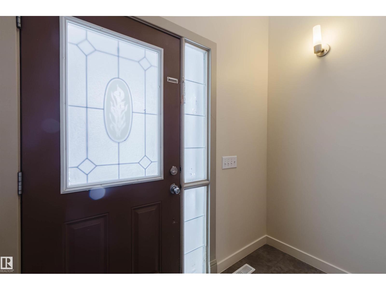 Single Family House for Sale 