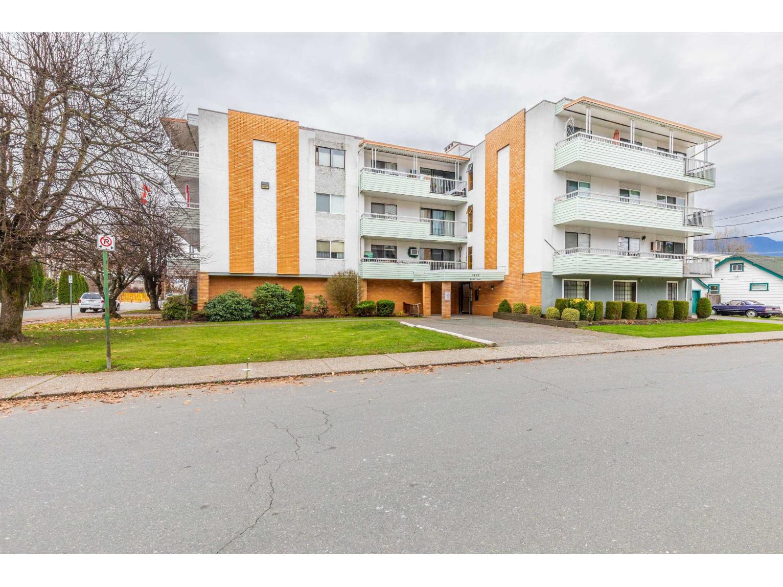 306 9425 NOWELL STREET, Chilliwack Proper East, Chilliwack