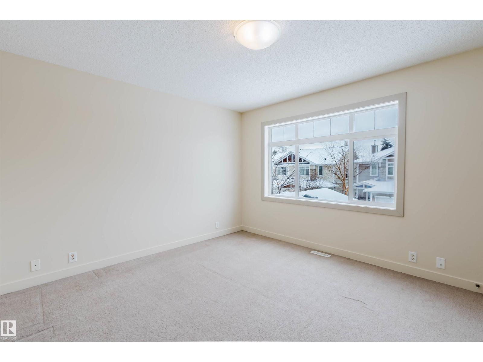 Single Family House for Sale 