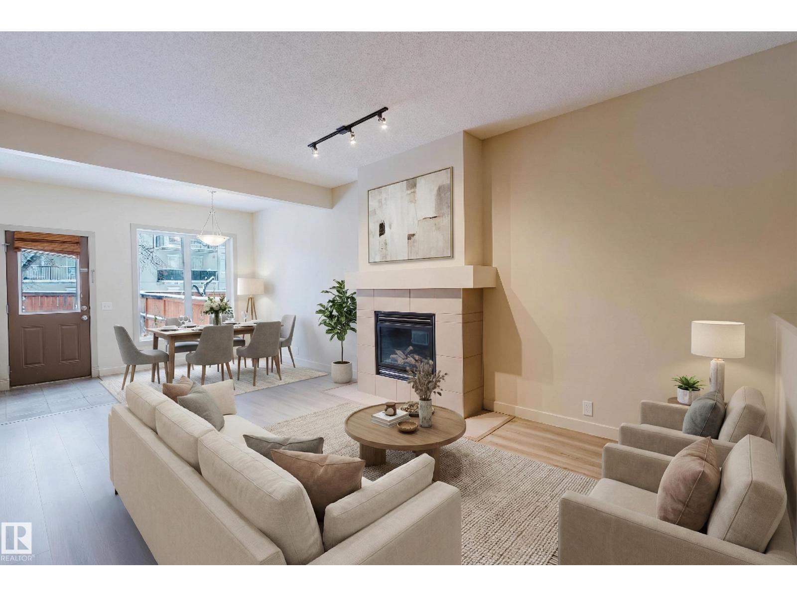 Single Family House for Sale 