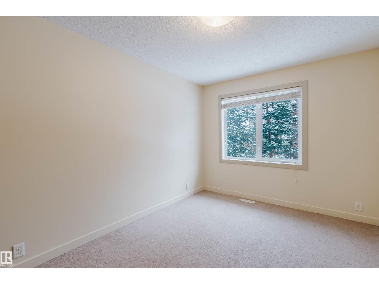 Single Family House for Sale 