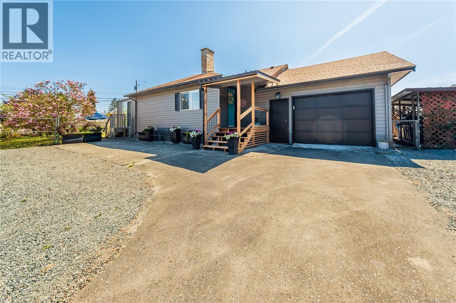 487 Pym St N, Parksville