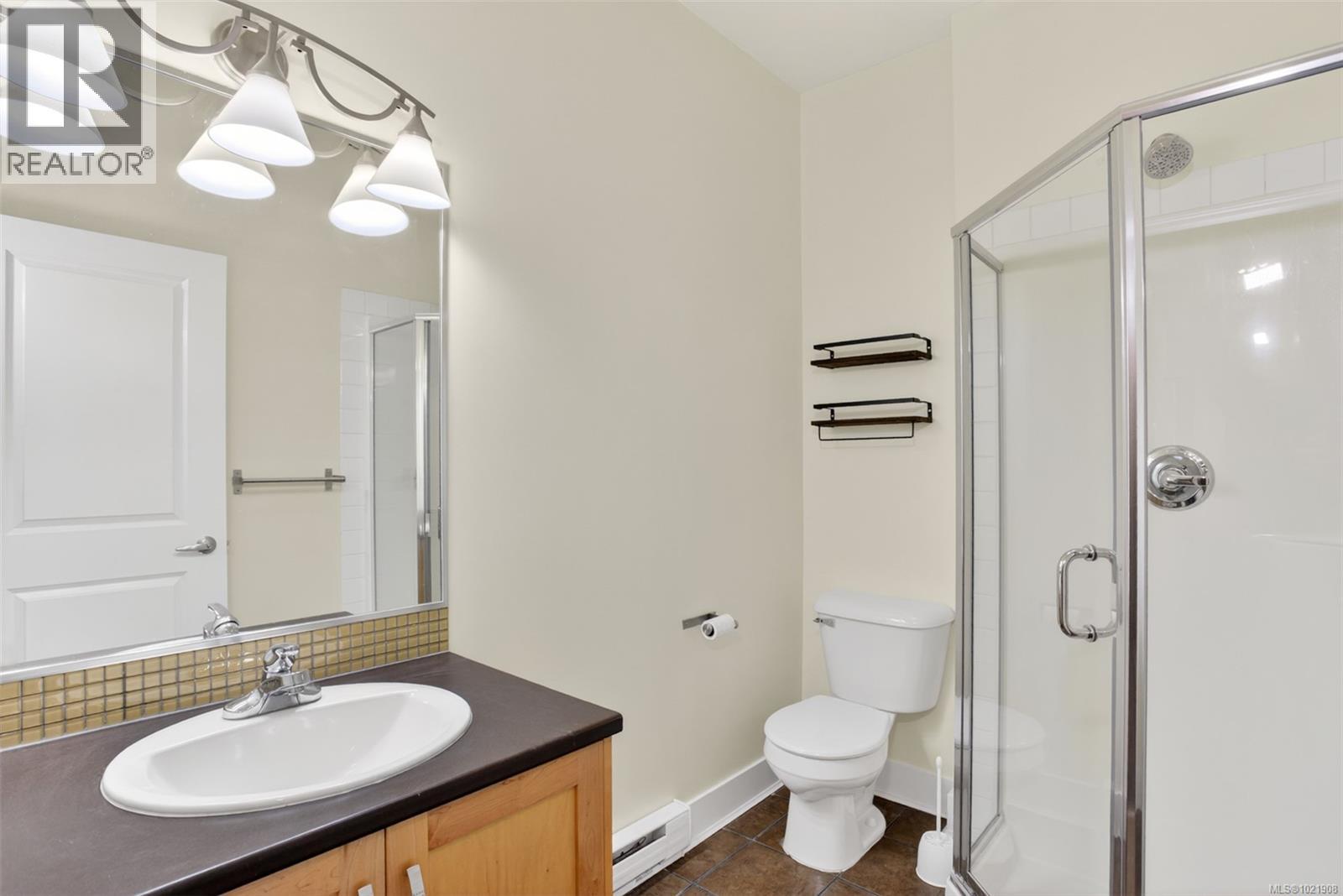 406 866 Brock Ave, Langford