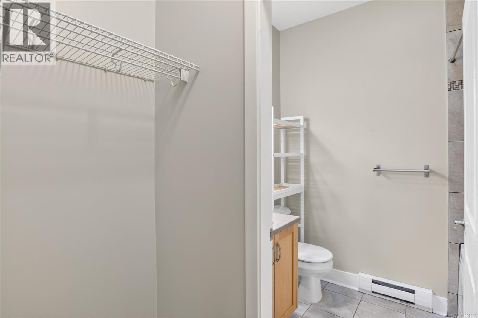 406 866 Brock Ave, Langford