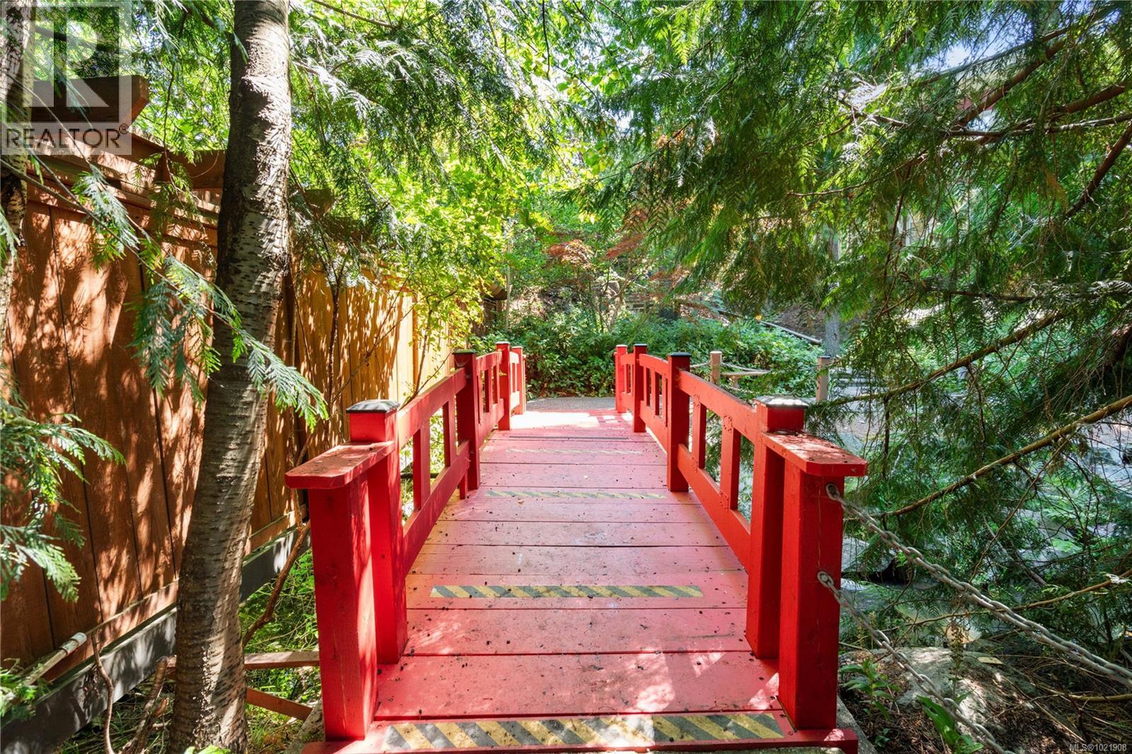 406 866 Brock Ave, Langford