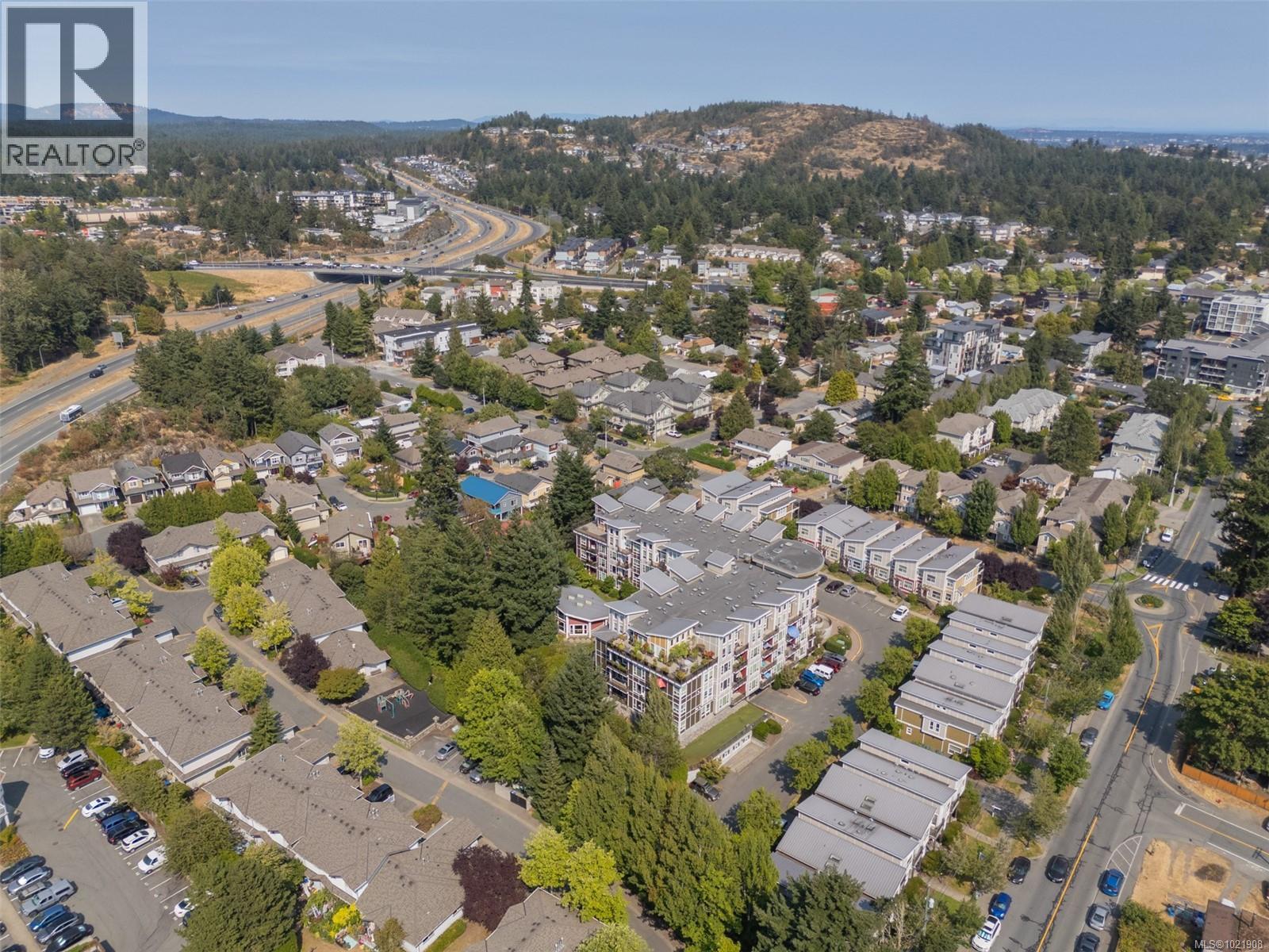 406 866 Brock Ave, Langford