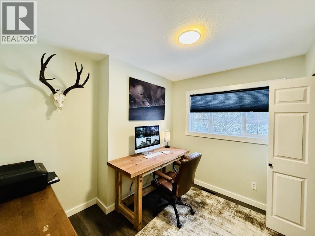 1485 WILLOW Street, Telkwa