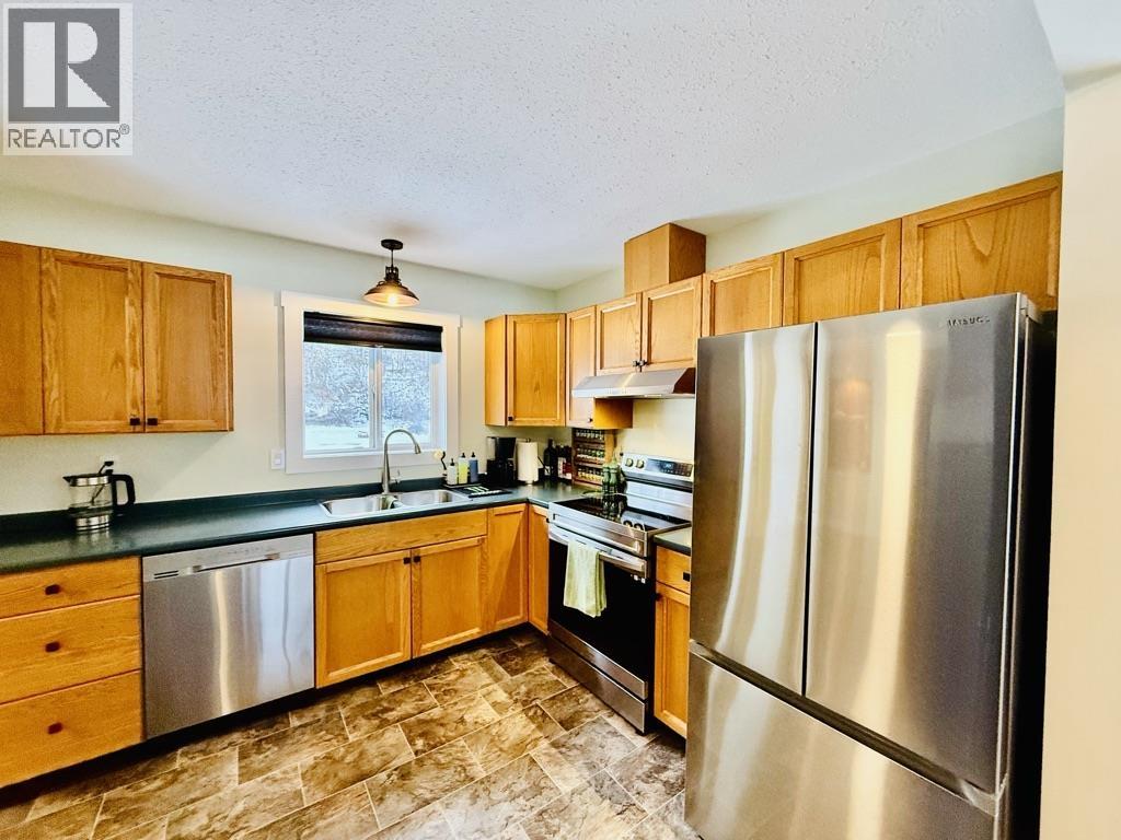 1485 WILLOW Street, Telkwa