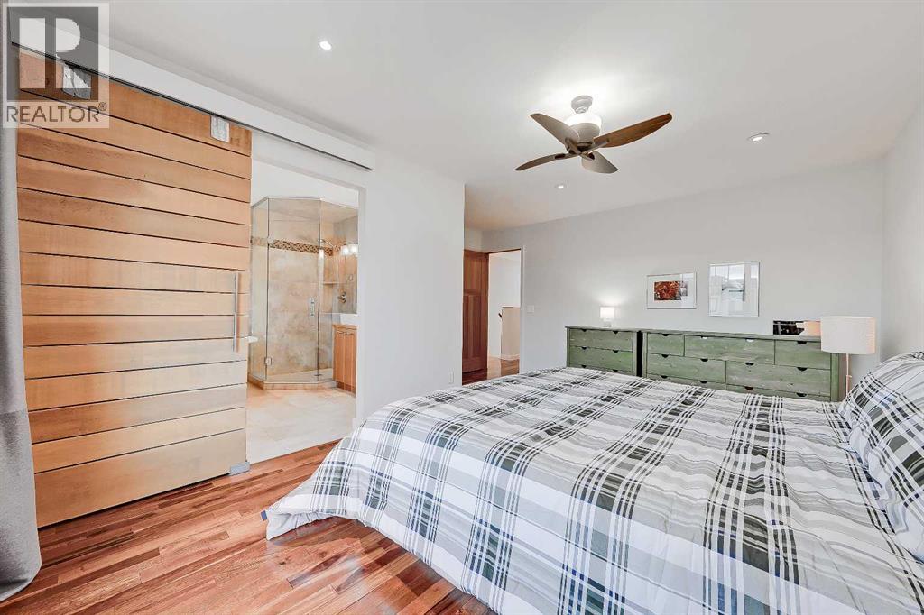 Single Family House for Sale in   Street NW Parkdale Calgary 