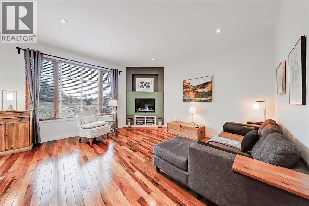 Single Family House for Sale in   Street NW Parkdale Calgary 