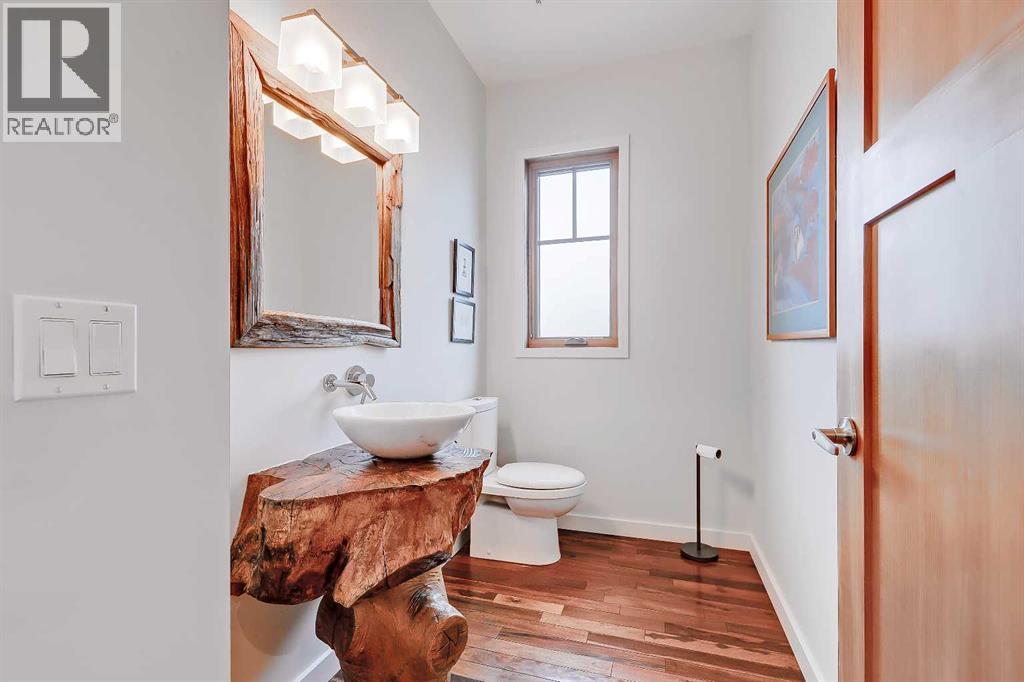 Single Family House for Sale in   Street NW Parkdale Calgary 