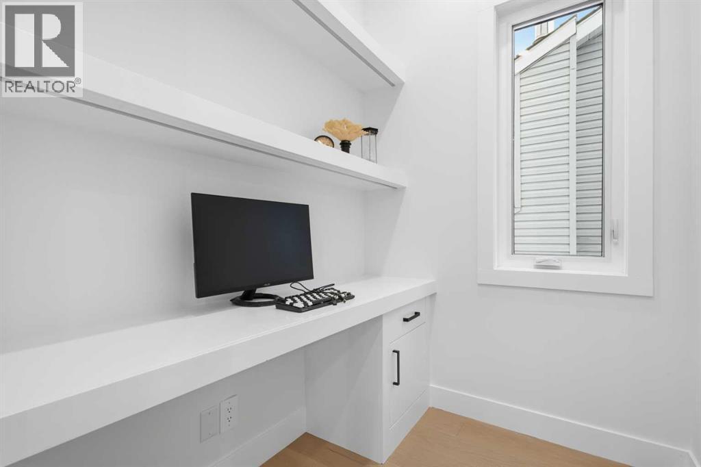 Single Family House for Sale in   Avenue NW Mount Pleasant Calgary 