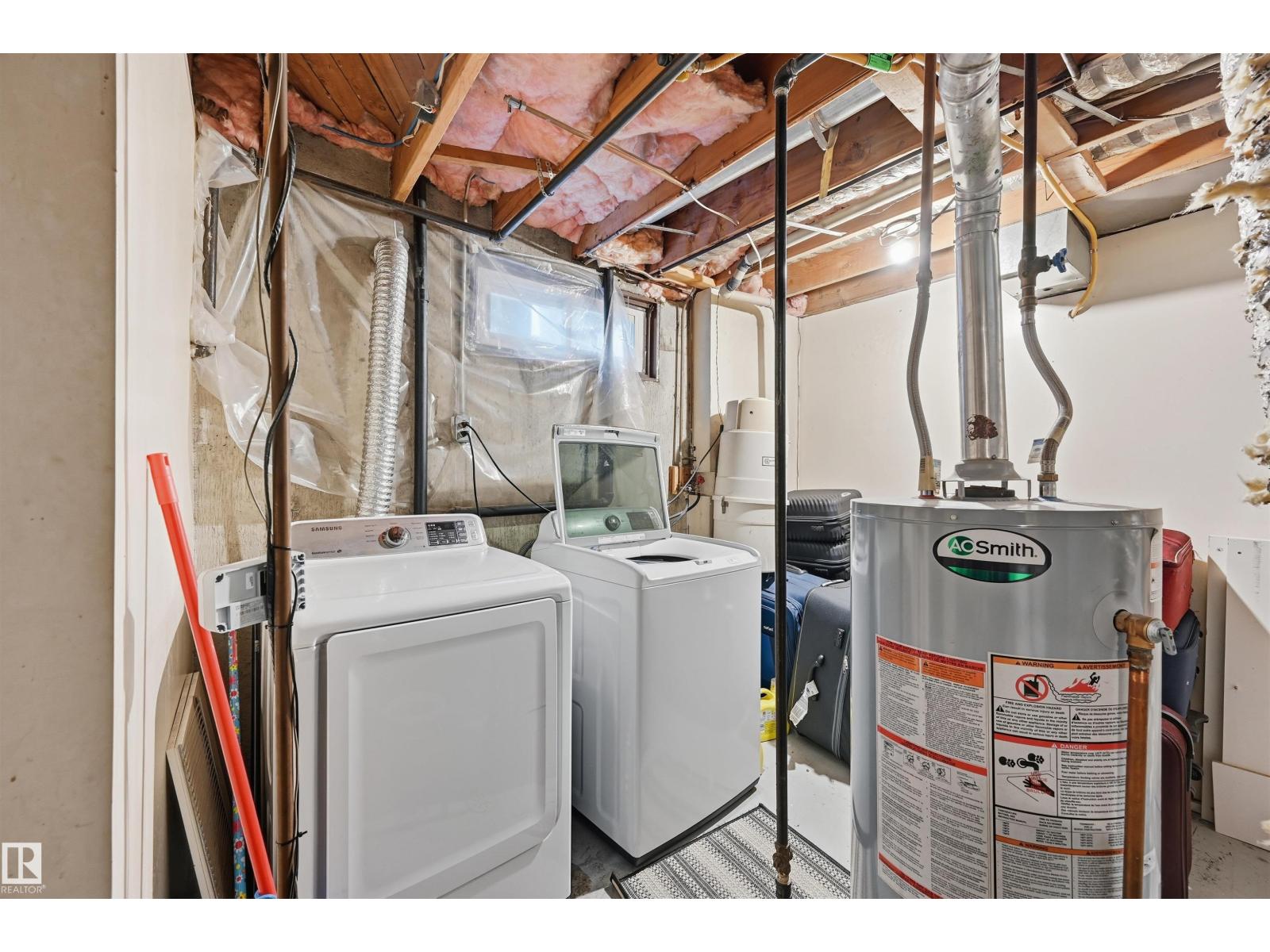 2007 49A ST NW, Edmonton