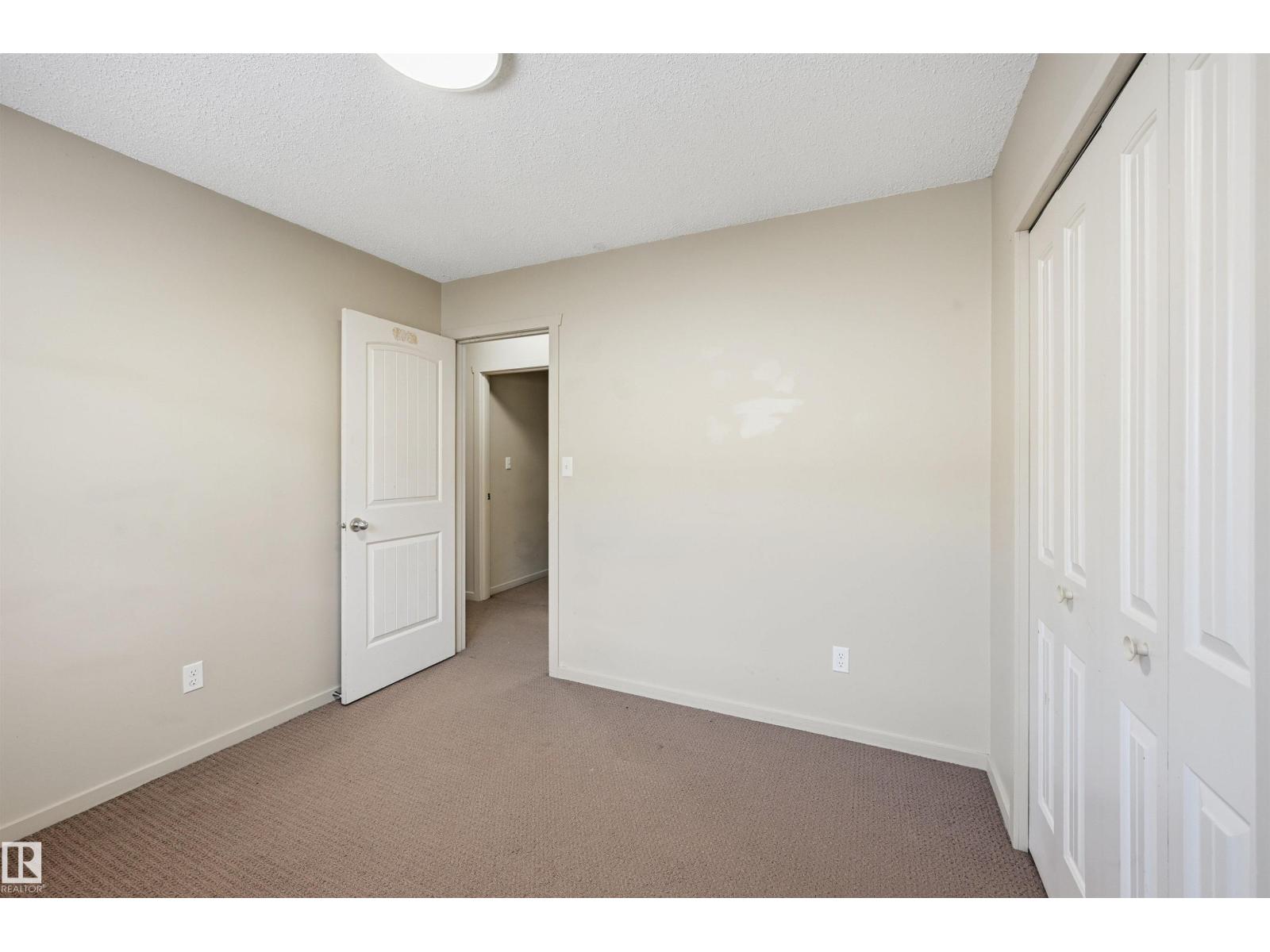 2007 49A ST NW, Edmonton