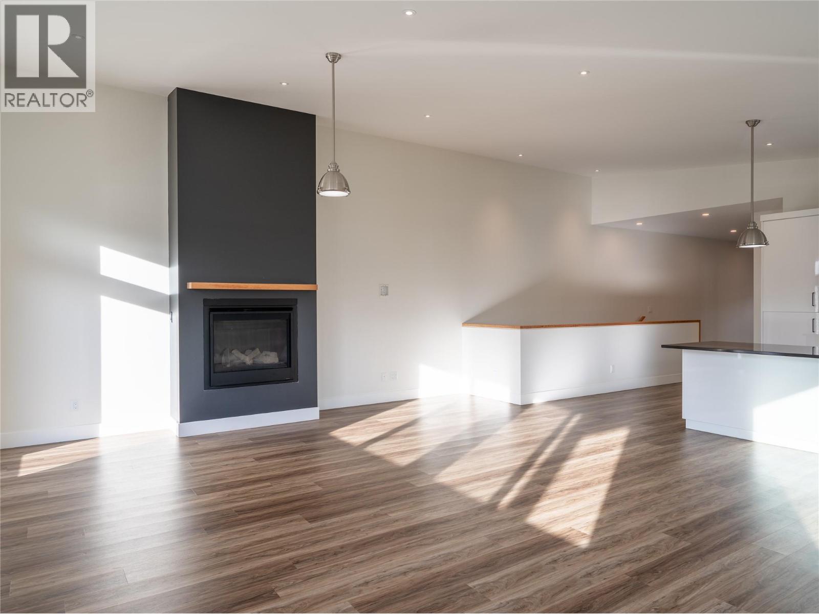 100 Track Street E Unit# B, Revelstoke