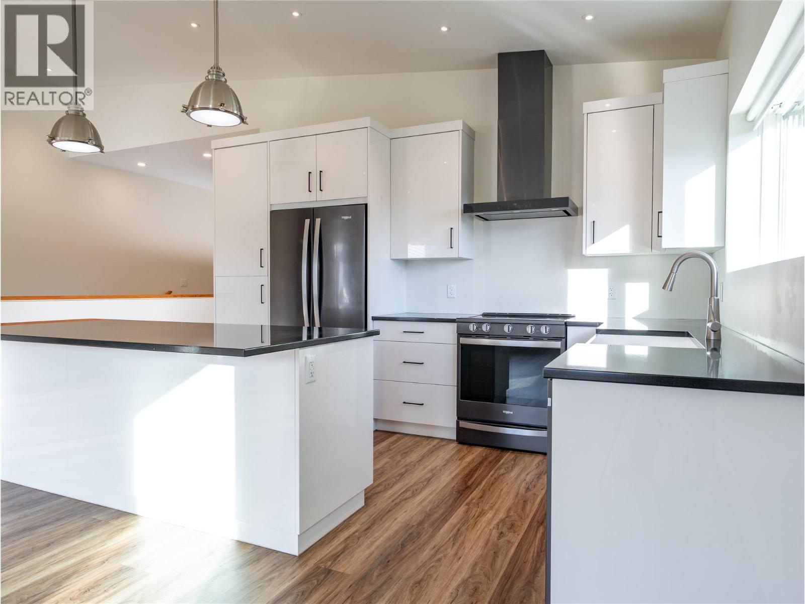 100 Track Street E Unit# B, Revelstoke