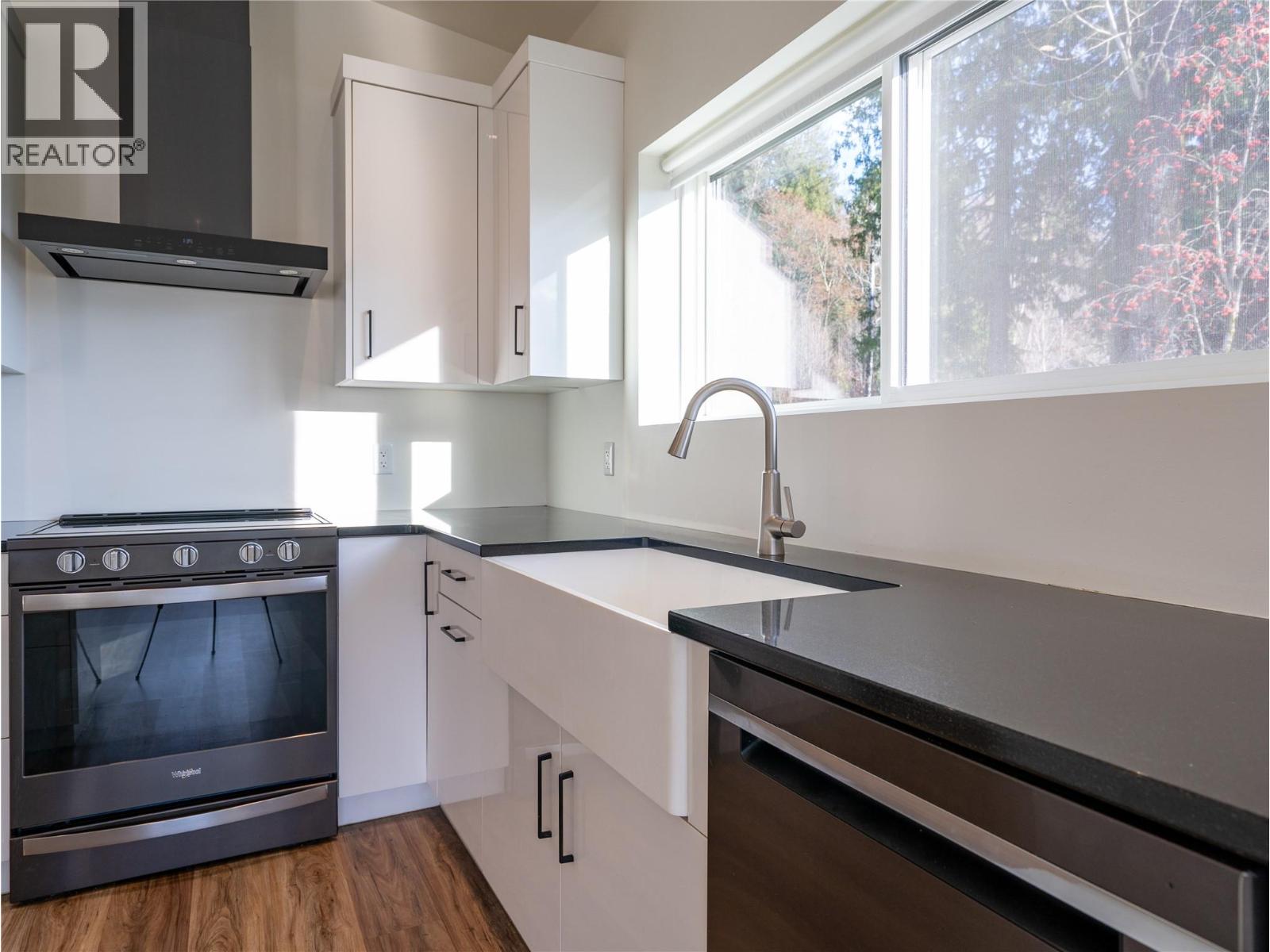 100 Track Street E Unit# B, Revelstoke