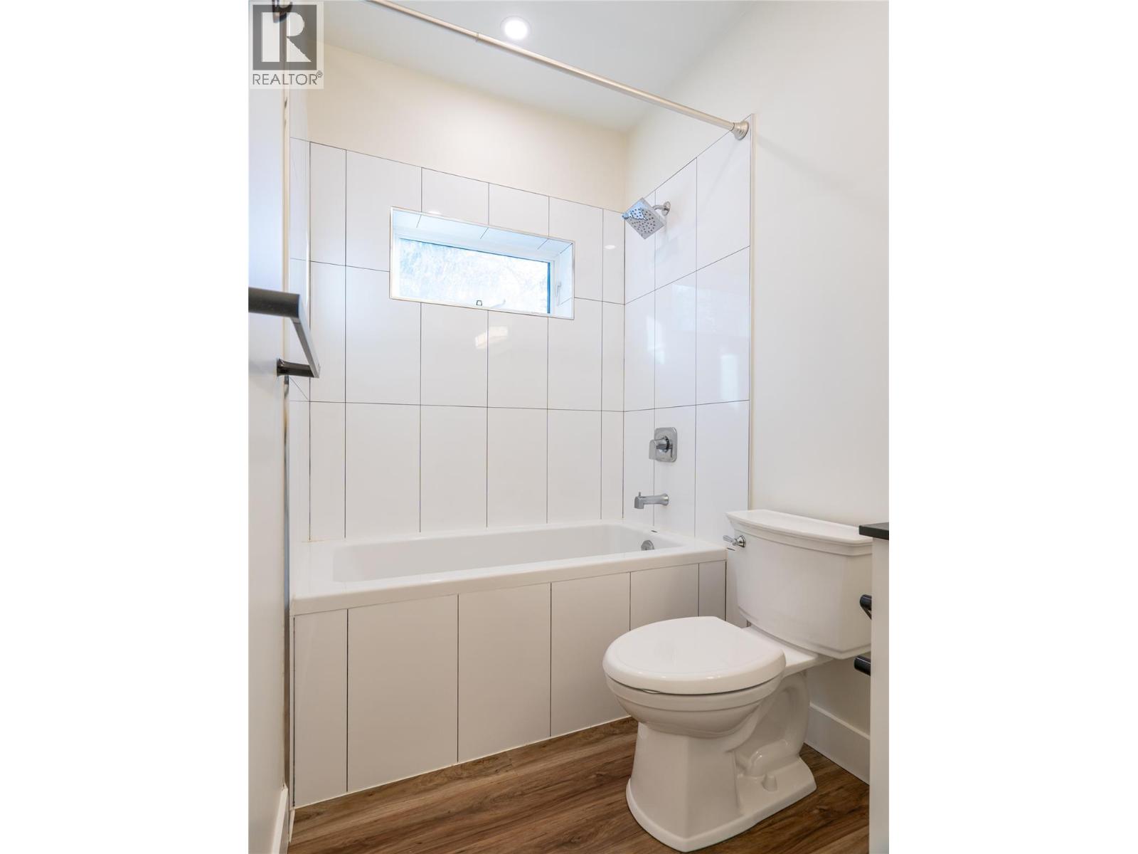 100 Track Street E Unit# B, Revelstoke