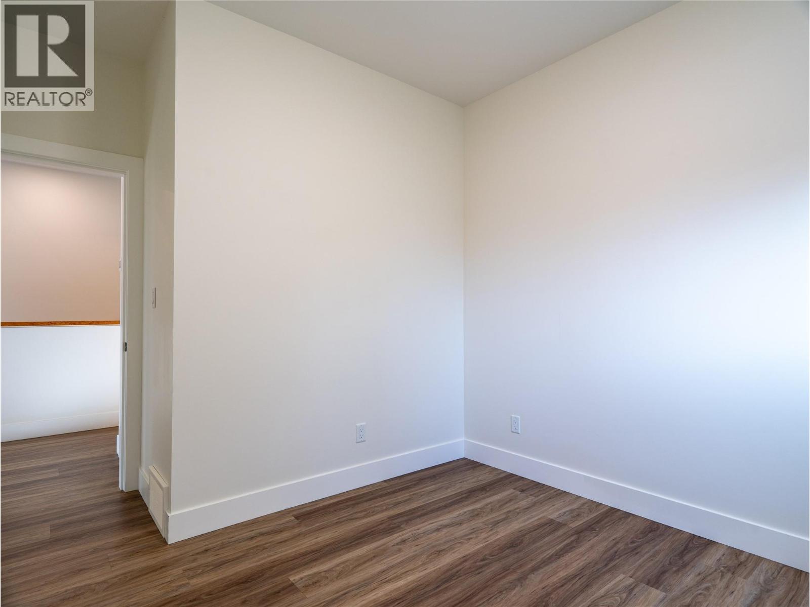 100 Track Street E Unit# B, Revelstoke