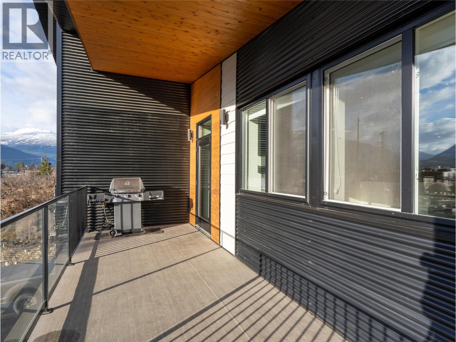 100 Track Street E Unit# B, Revelstoke