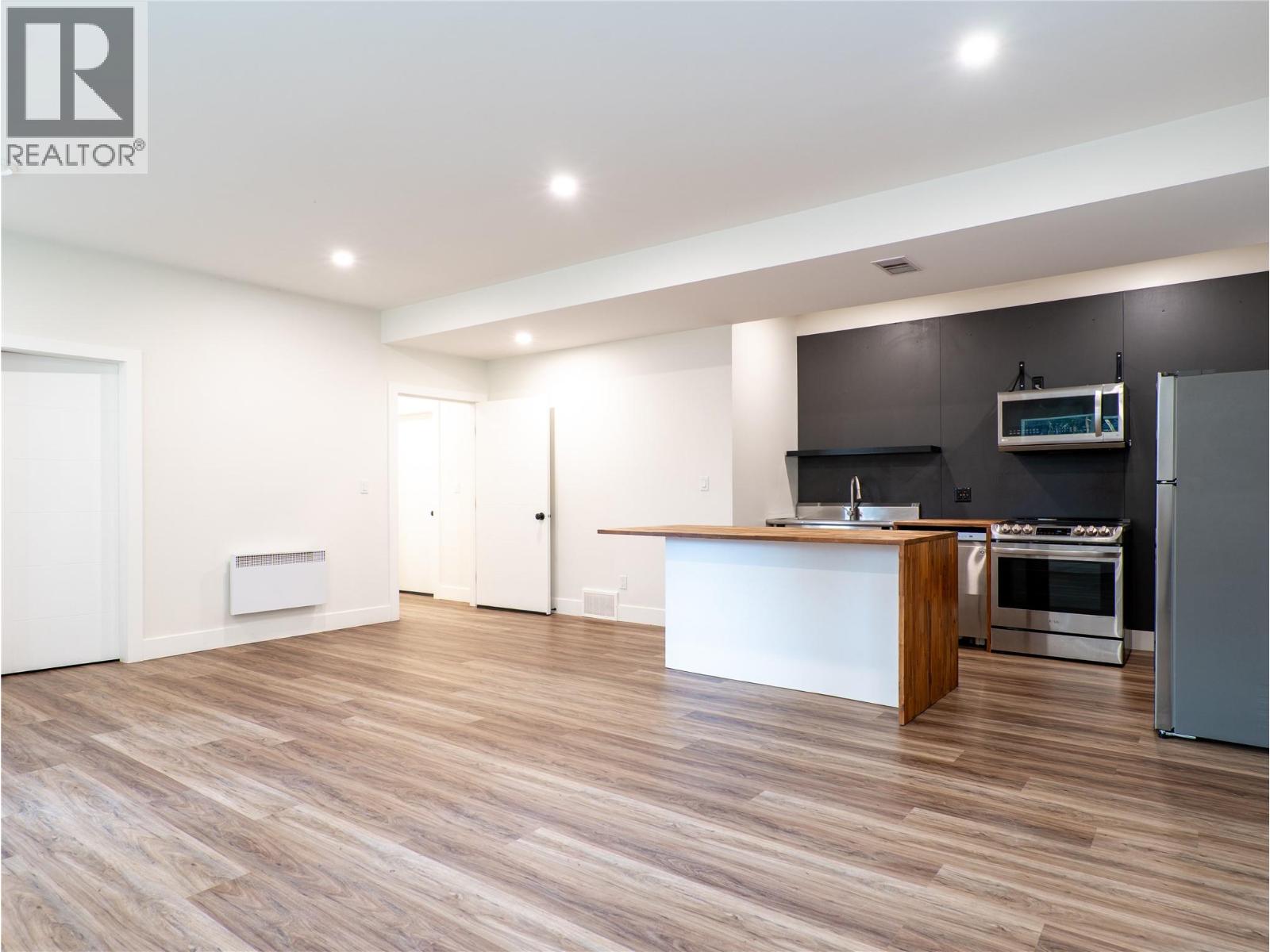 100 Track Street E Unit# B, Revelstoke