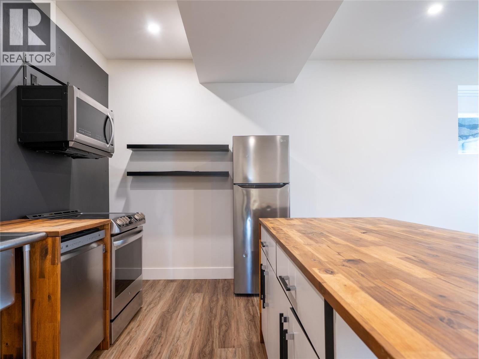 100 Track Street E Unit# B, Revelstoke