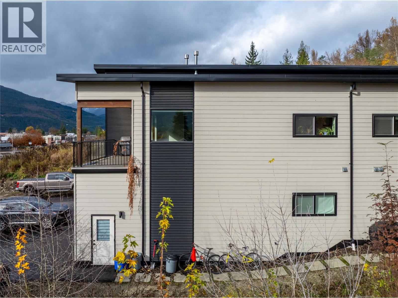 100 Track Street E Unit# B, Revelstoke