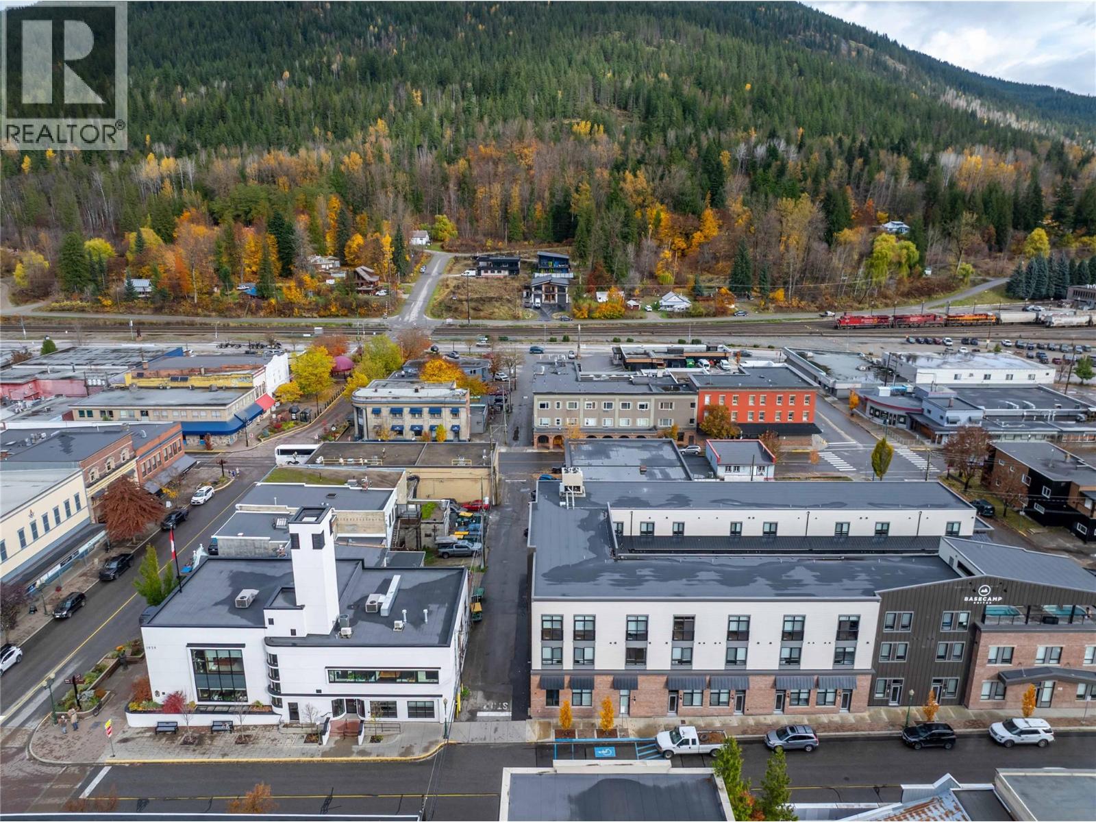 100 Track Street E Unit# B, Revelstoke