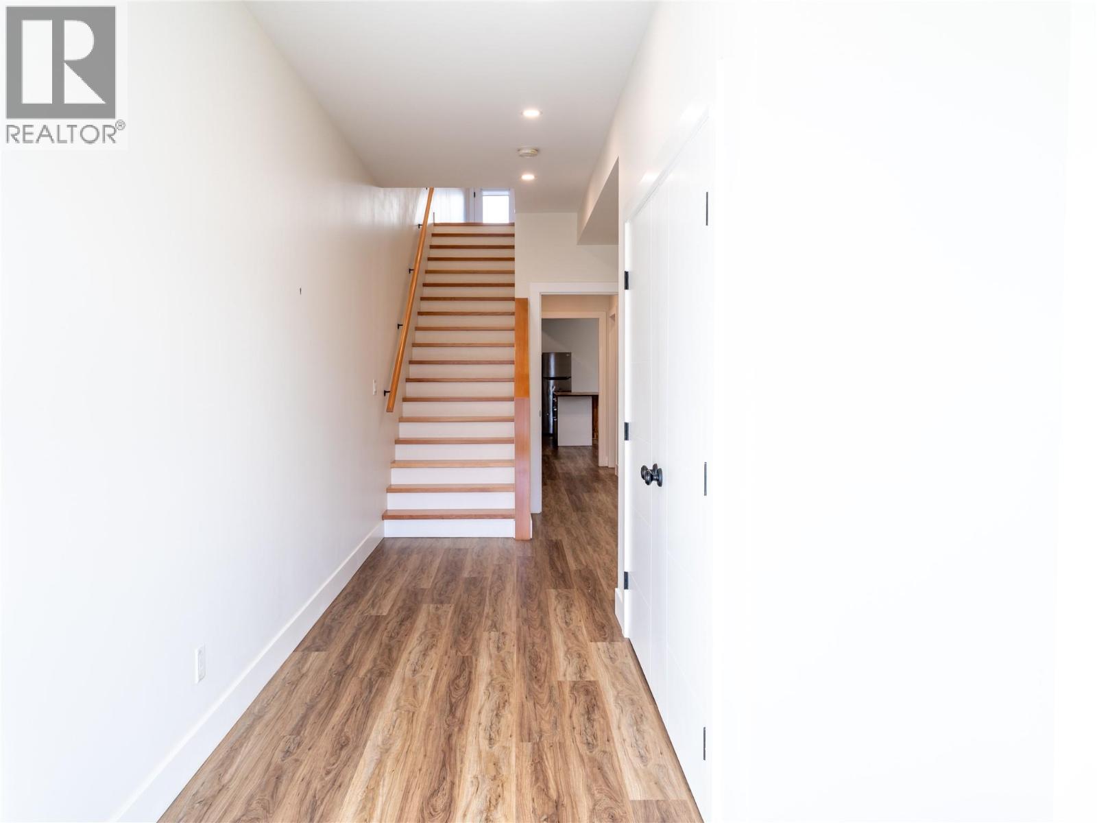100 Track Street E Unit# B, Revelstoke
