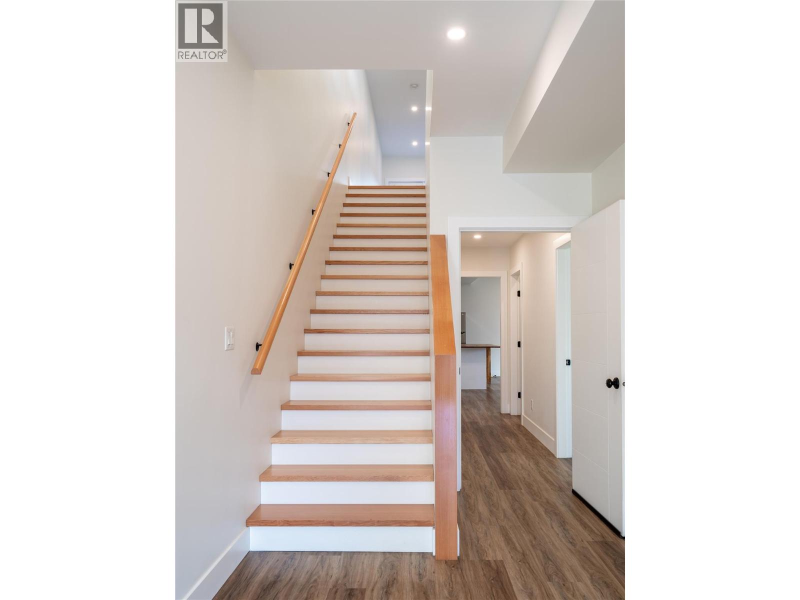 100 Track Street E Unit# B, Revelstoke