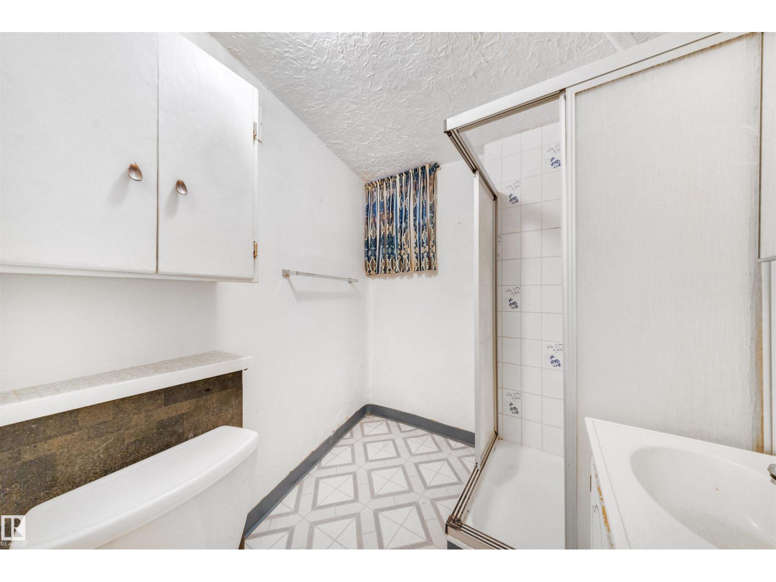 10525 134 ST NW, Edmonton