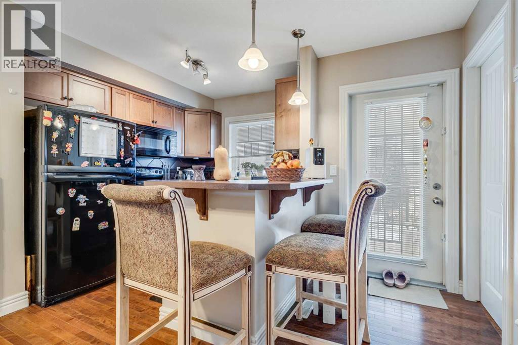 Single Family House for Sale in  Royal Oak Plaza NW Royal Oak Calgary 