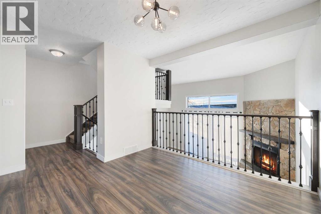 Single Family House 4 Level for Sale in   Glamis Drive SW Glamorgan Calgary 