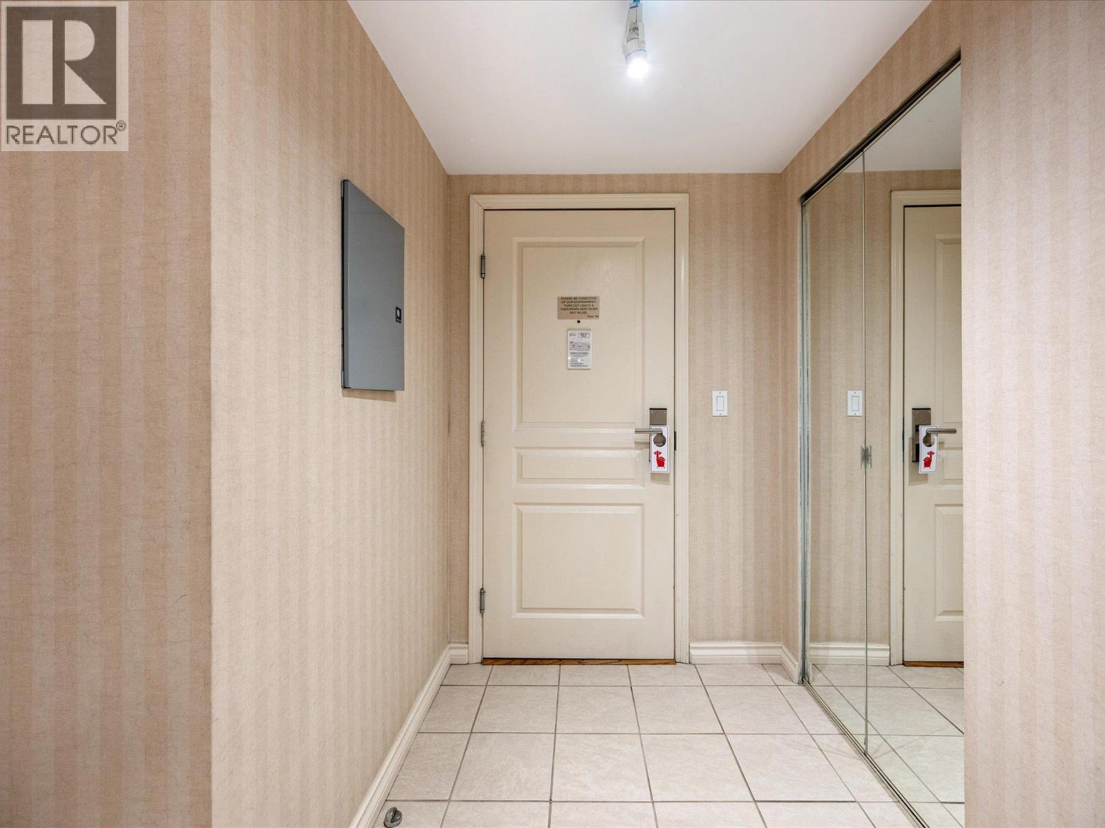 215 4319 MAIN STREET, Whistler