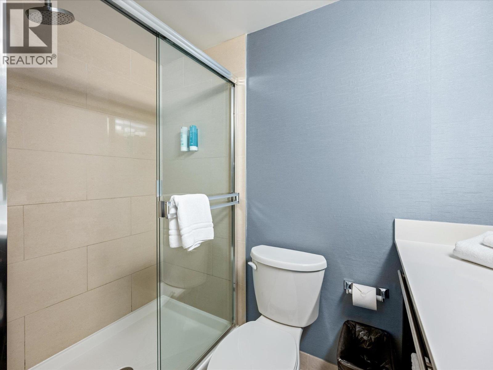 215 4319 MAIN STREET, Whistler