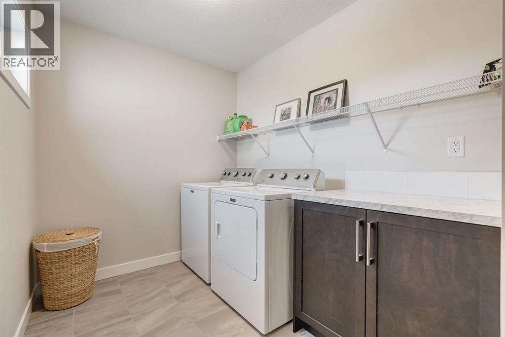 218 Riviera View, Cochrane