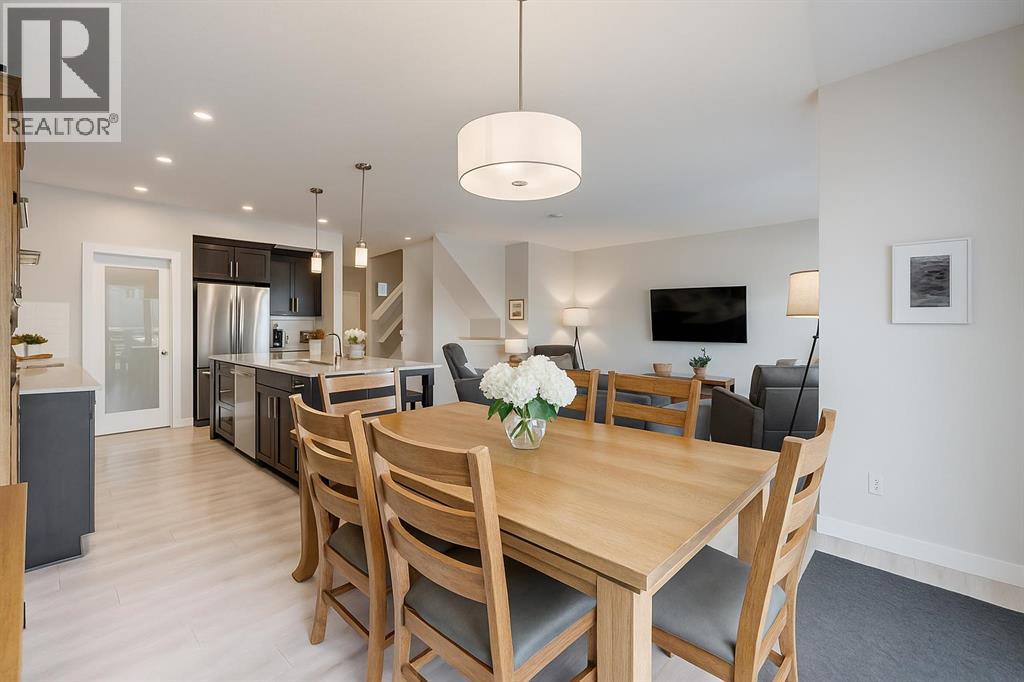 218 Riviera View, Cochrane