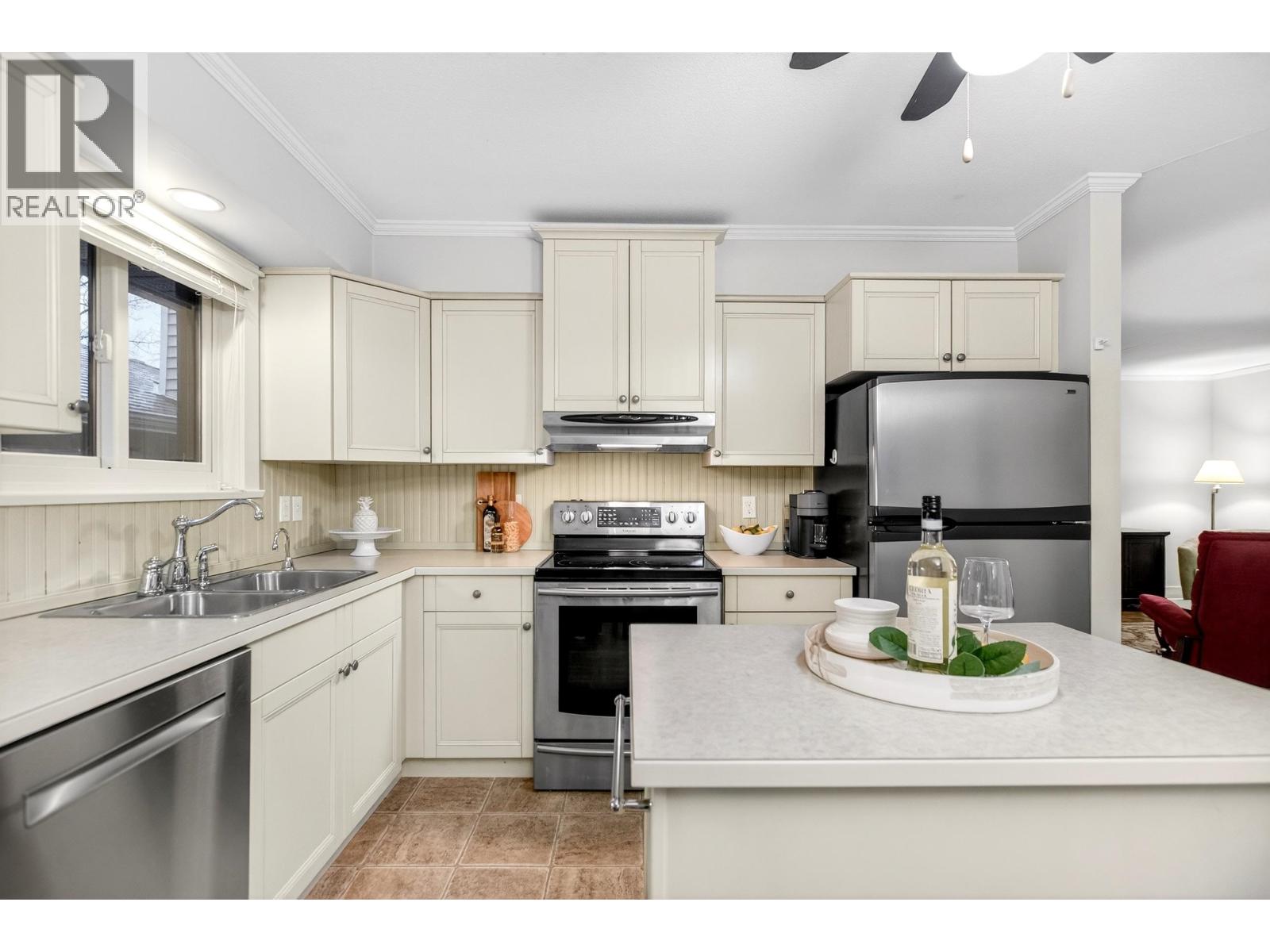 3960 ROBIN PLACE, Port Coquitlam