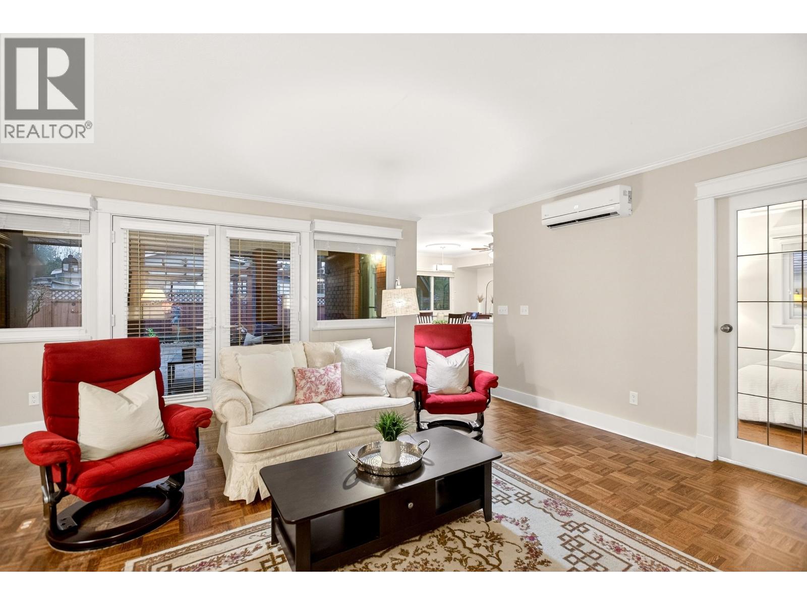 3960 ROBIN PLACE, Port Coquitlam